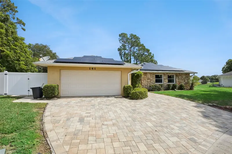 141 Fairway Ten Dr, FL