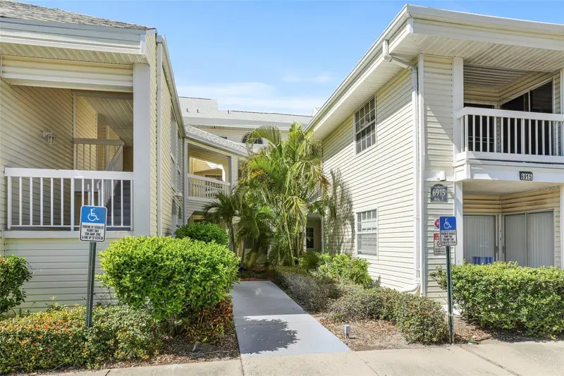 6915 Stones Throw Cir N #3104, FL
