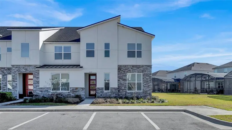 2147 Cooper Bell Pl, FL