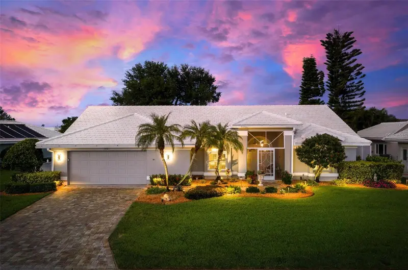 512 Warwick Dr, FL