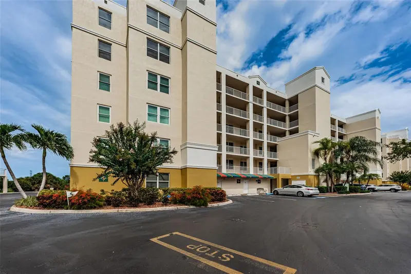1200 Country Club Dr #5101, FL