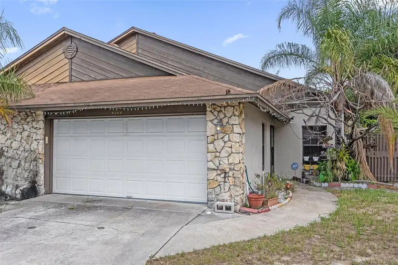 4519 Point Look Out Rd, FL