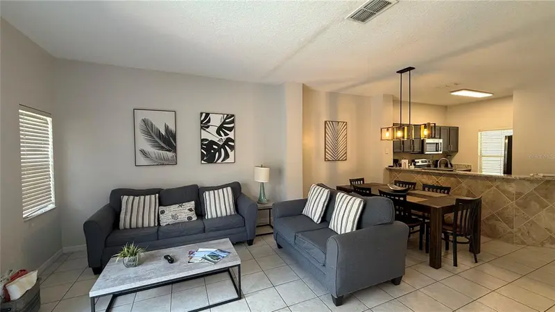 8517 Bay Lilly Loop, FL