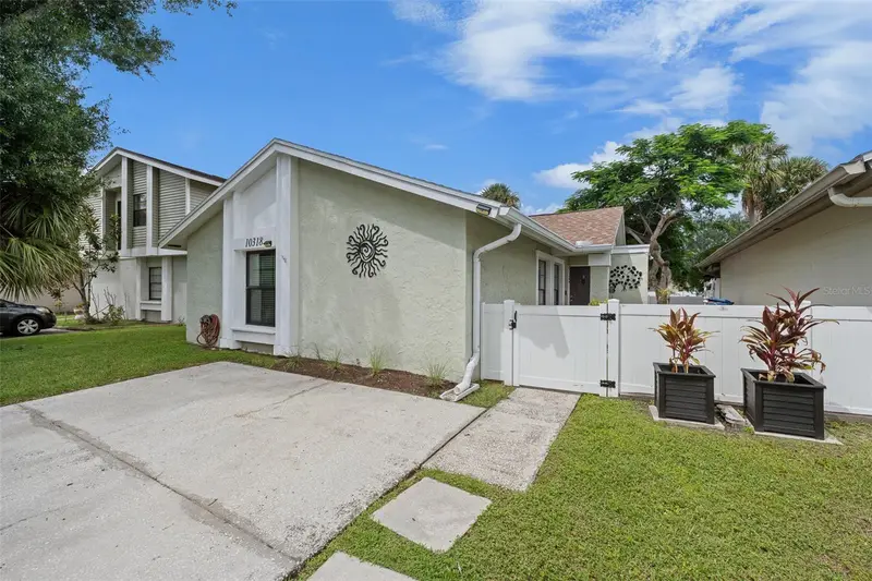 10318 Rosemount Dr, FL