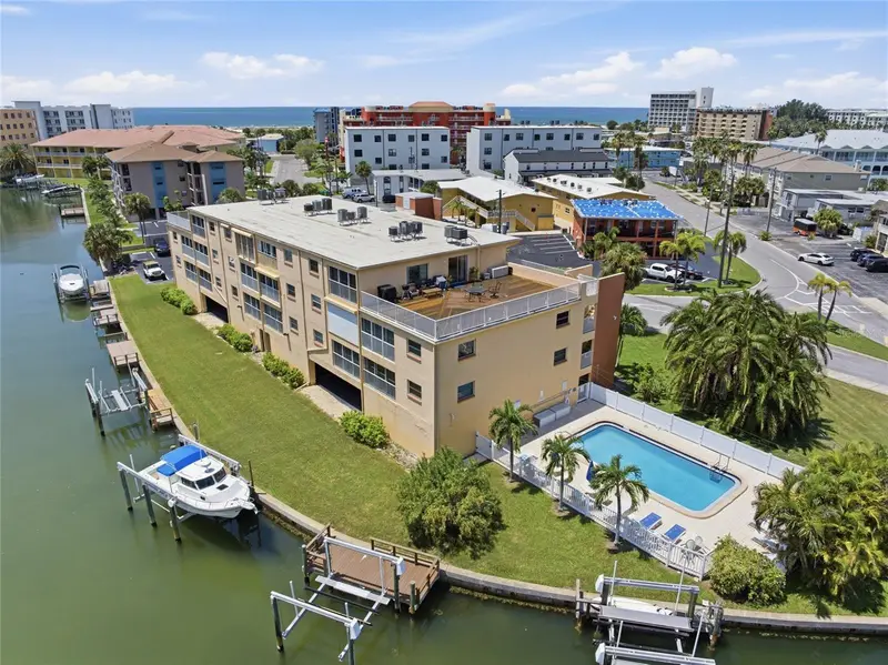 175 116th Ave #206, FL