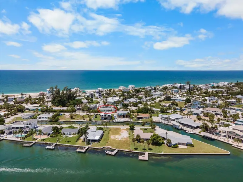 1280 Holiday Dr, FL