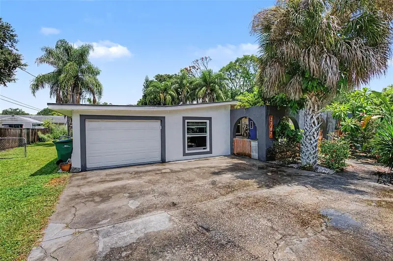 2767 Belle Haven Dr, FL