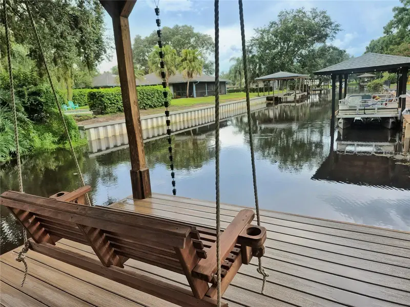 5370 Whispering Pine Cir, FL