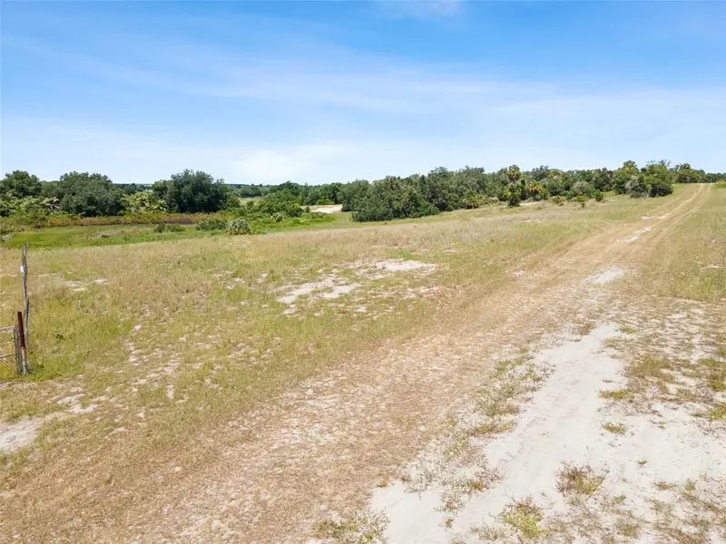 Lake Andrea Rd, FL