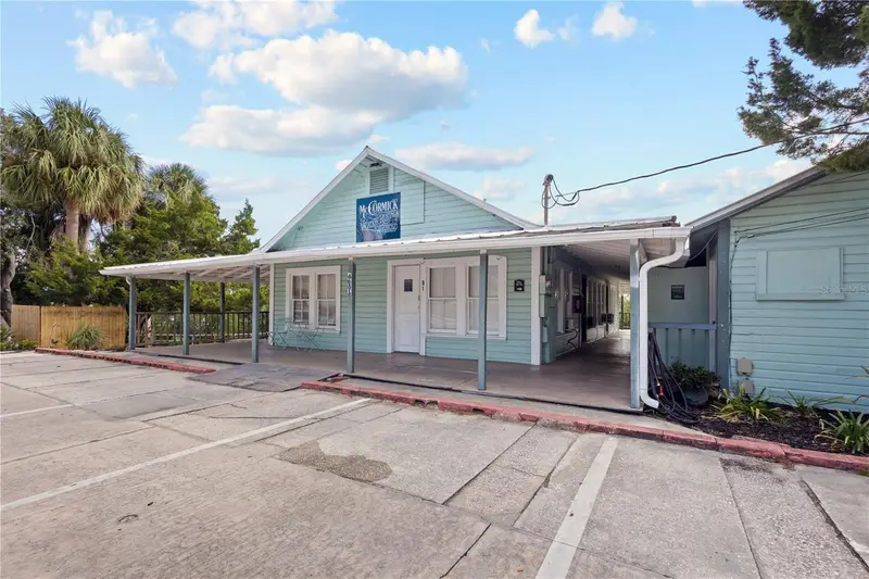 4051 D St, FL
