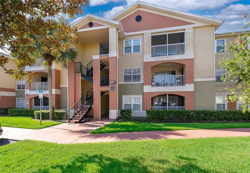 1939 Summer Club Dr #115, FL