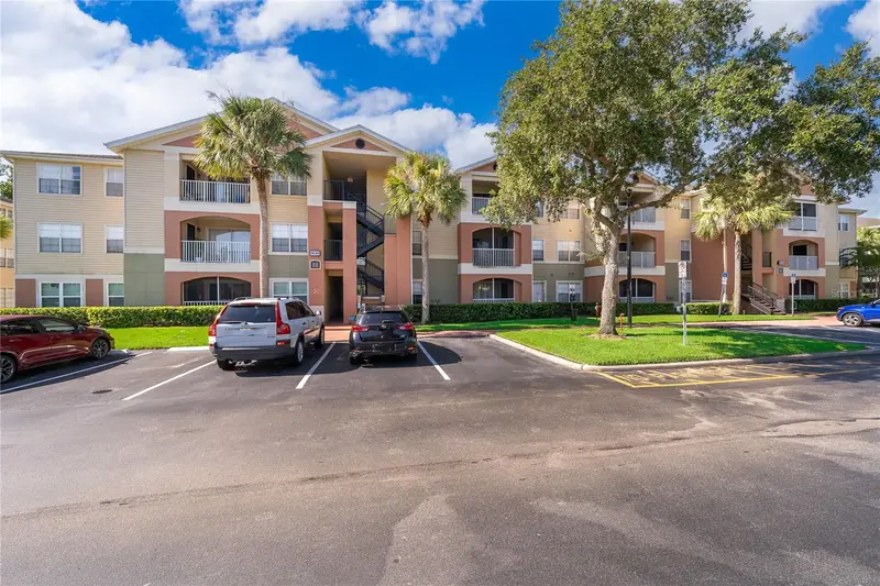 1939 Summer Club Dr #115, FL