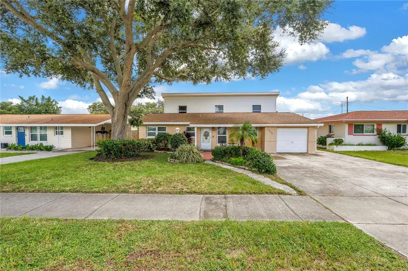 7999 Ridge Rd, FL