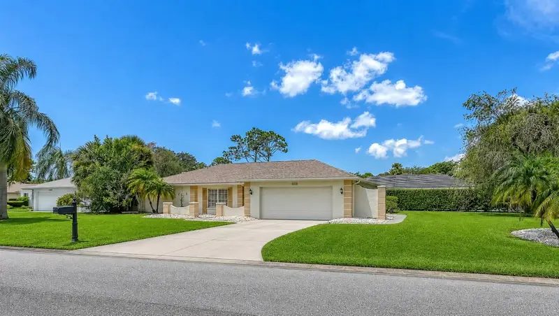 3522 Ferndell, FL