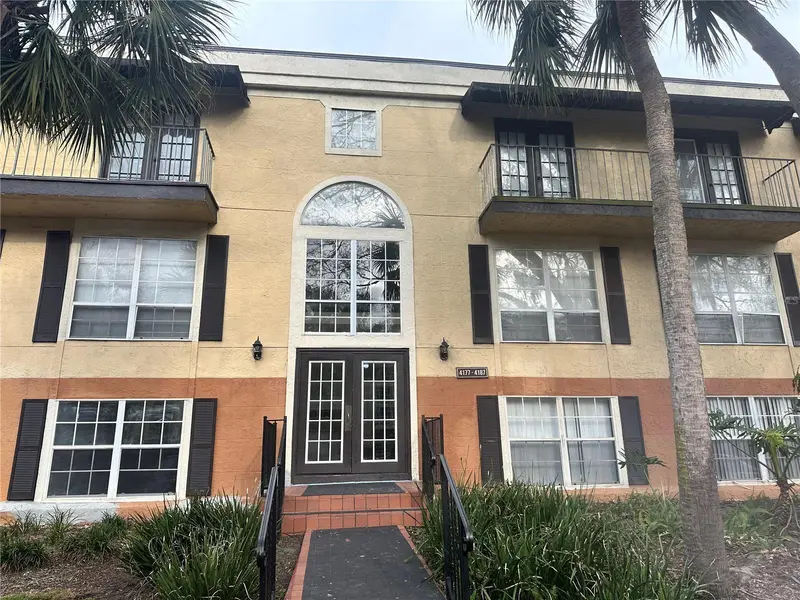 4184 Versailles Dr #4184d, FL