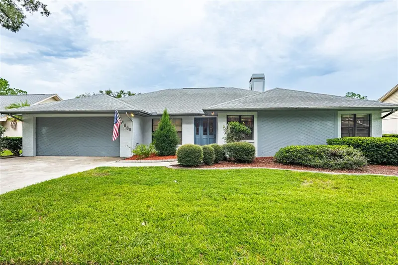 16509 E Course Dr, FL