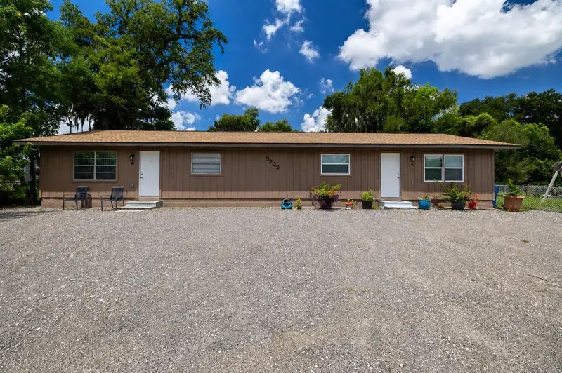 5222 Bogdonoff Dr, FL