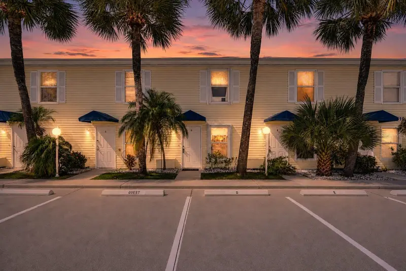 26310 Rampart Blvd #D504, FL