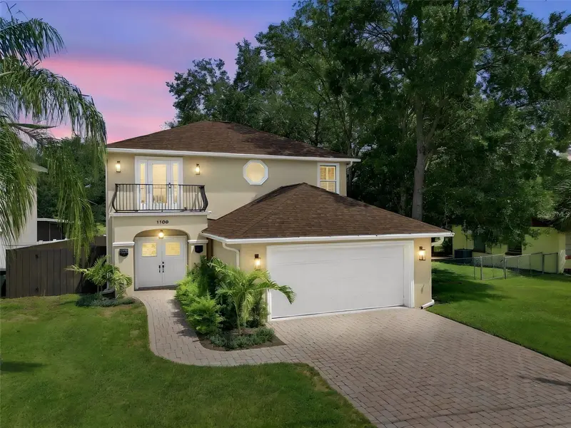 1109 S Pine Lake Dr, FL