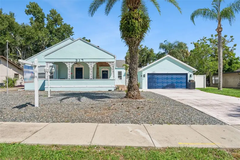 317 E Main St, FL