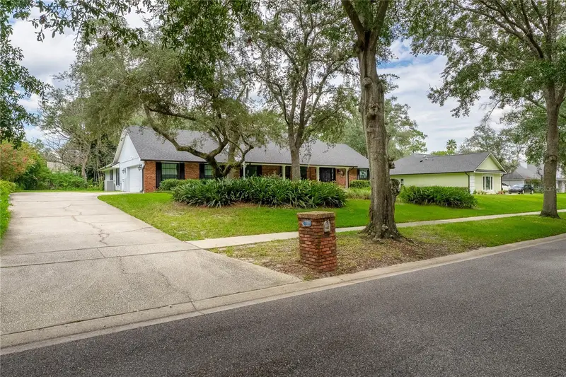 7141 Wooded Village Ln, FL