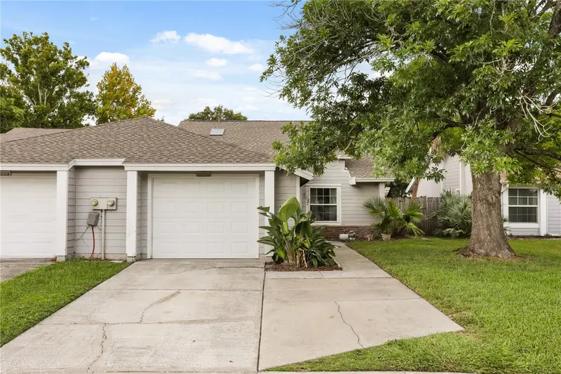 1982 Water Ln, FL