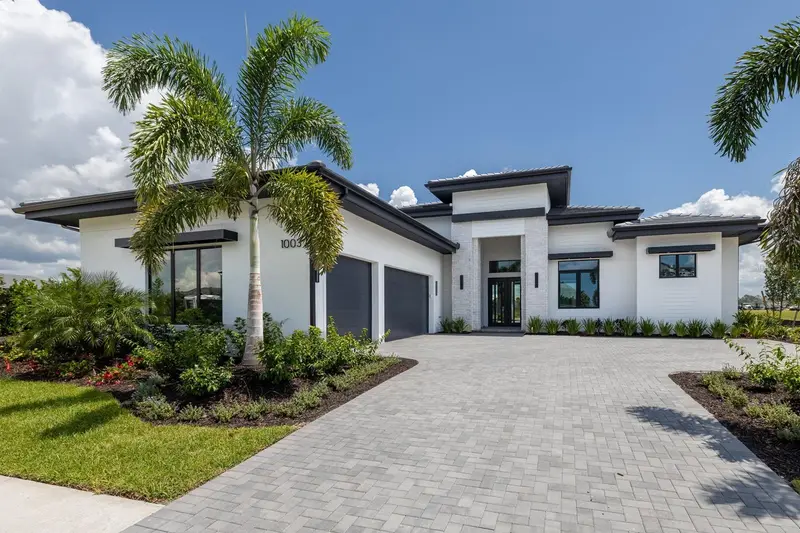 1003 Blue Shell Loop, FL