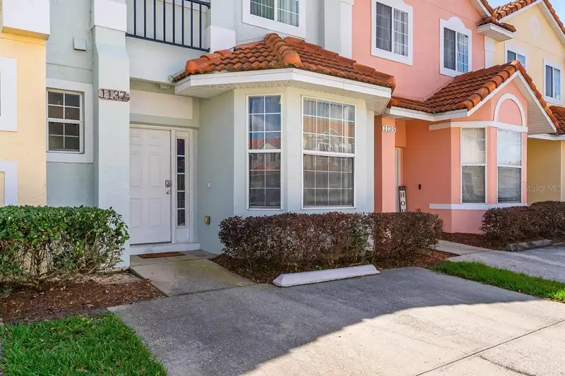 1137 S Beach Cir, FL
