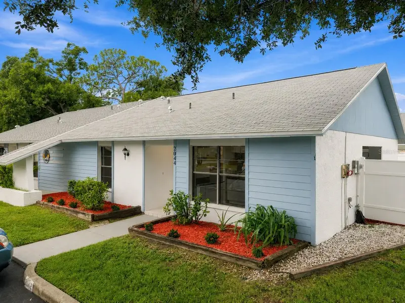 2044 Sheffield Ct, FL
