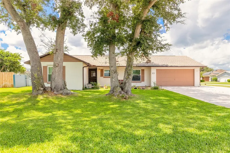 312 Sandpiper Ct, FL