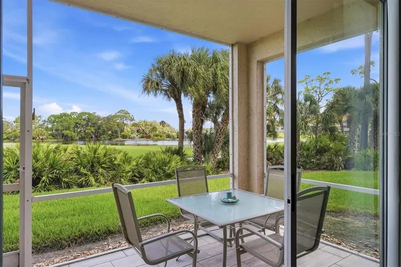 9610 Club South Cir #4107, FL