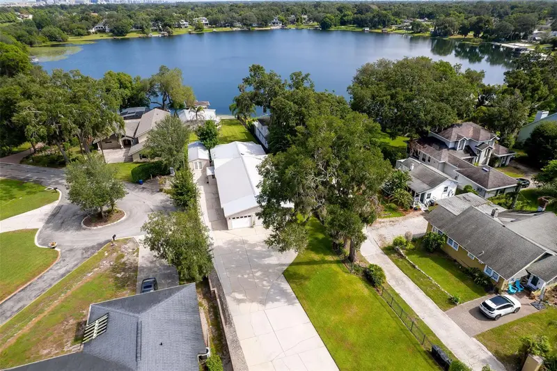 Colonialtown listing