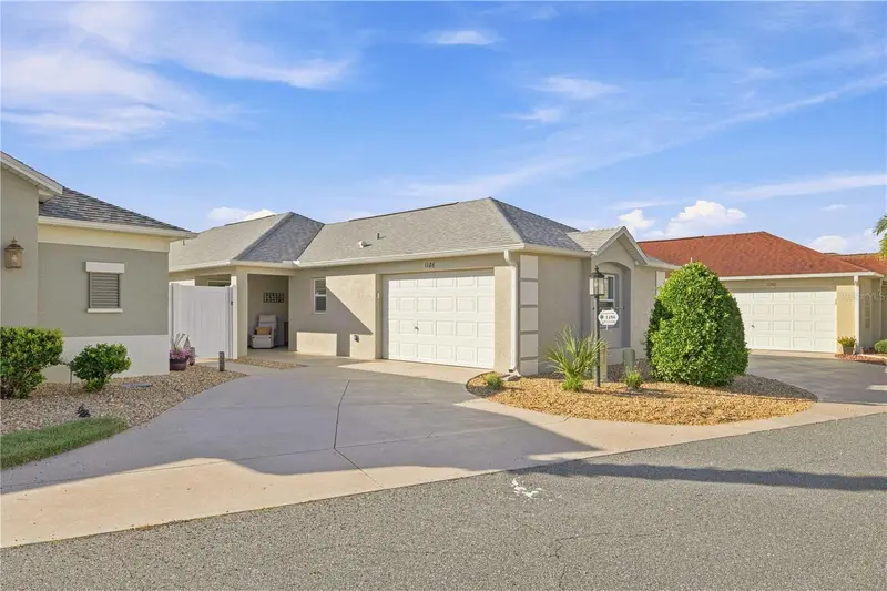 1186 Trappers Ct, FL