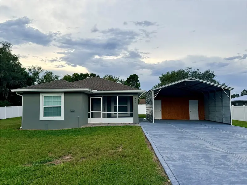 511 Mountain Dr, FL