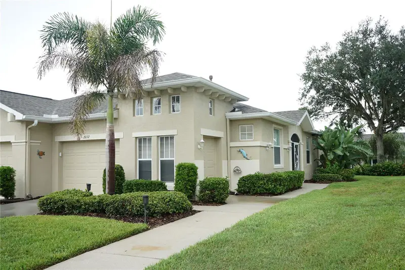 2032 Inverness Greens Dr #76, FL