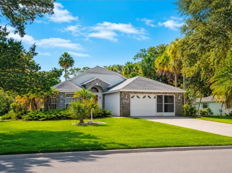 1308 S Riverside Dr, FL