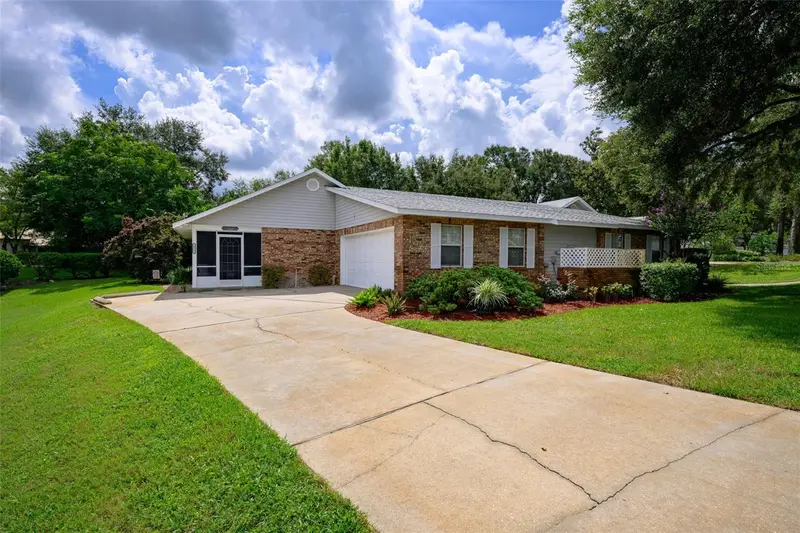 2525 S Glen Eagles Dr, FL