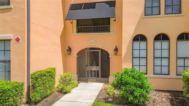 509 Mirasol Cir #302, FL