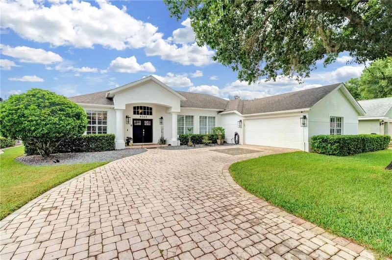 8063 Laurel Ridge Dr, FL