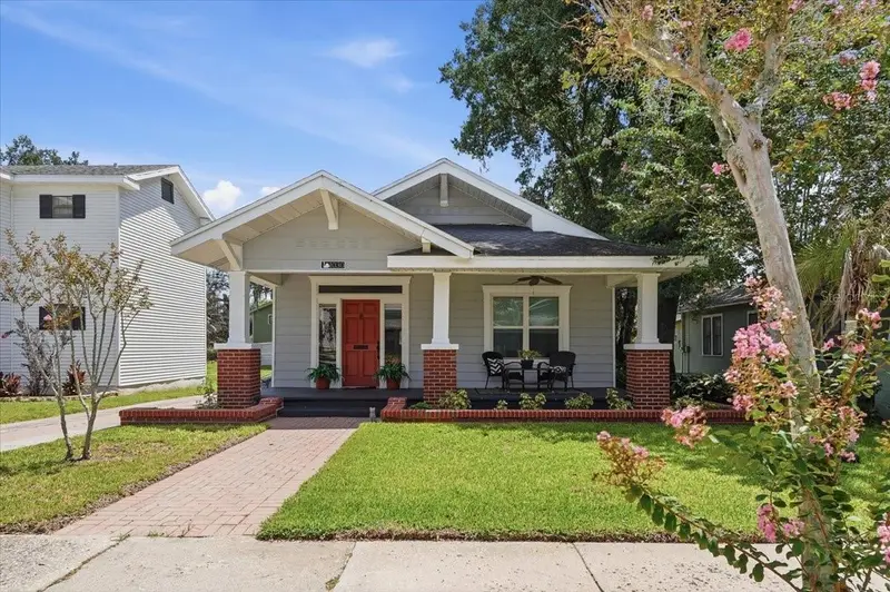 South Lakeland & Lake Hollingsworth pending