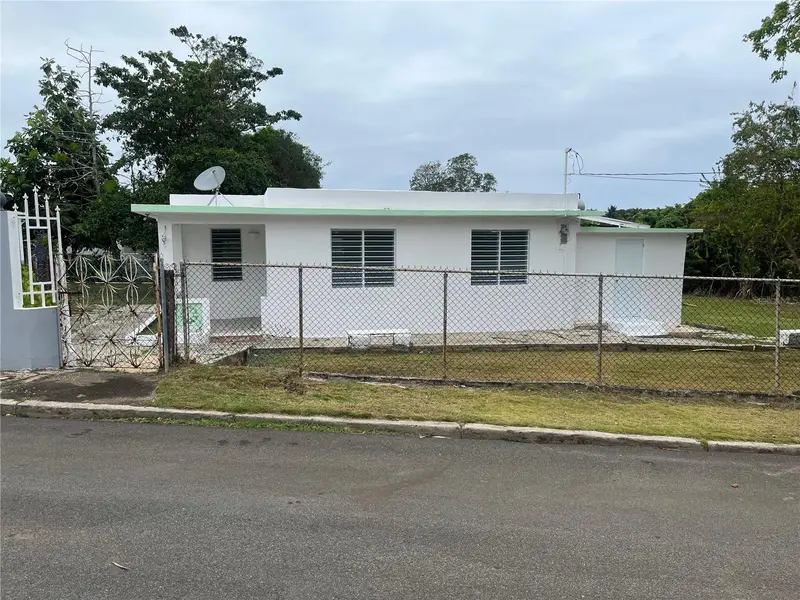 72 Com Aguas Claras, PR