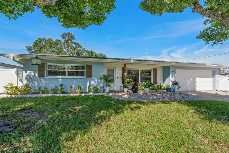 1690 Pinehurst Rd, FL