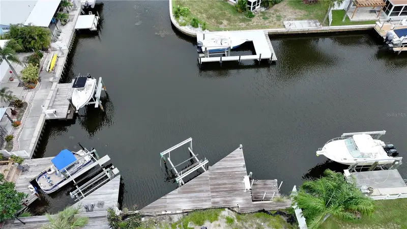 303 Morningside Dr, FL