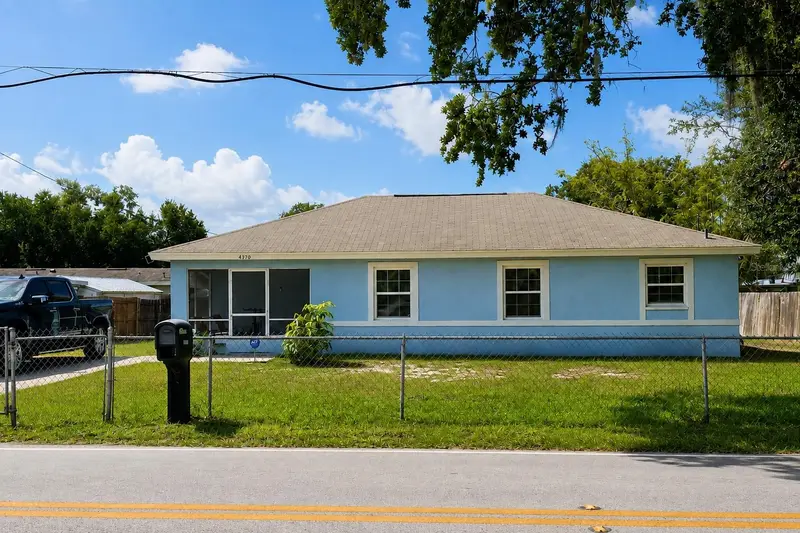 4370 Avenue Q, FL