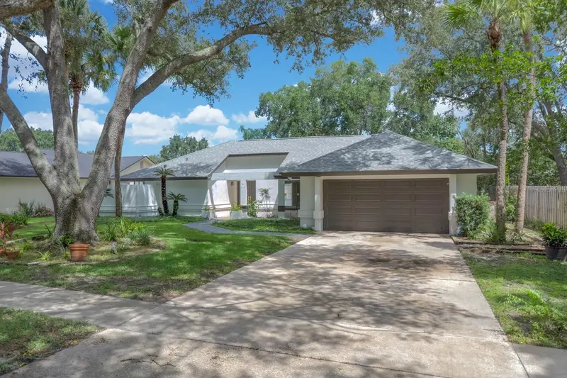381 Haverlake Cir, FL