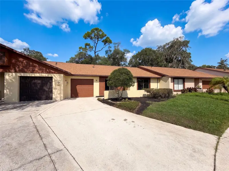 190 Pine Knoll Ct, FL