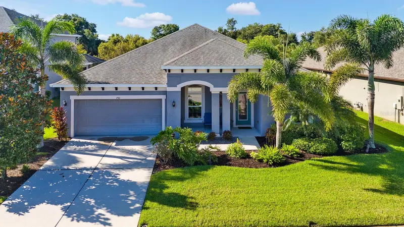 792 Rosemary Cir, FL