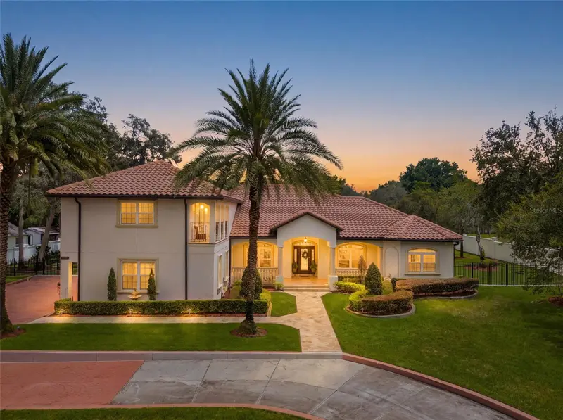 4943 N Apopka Vineland Road, FL