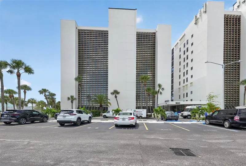 900 Gulf Blvd #303, FL