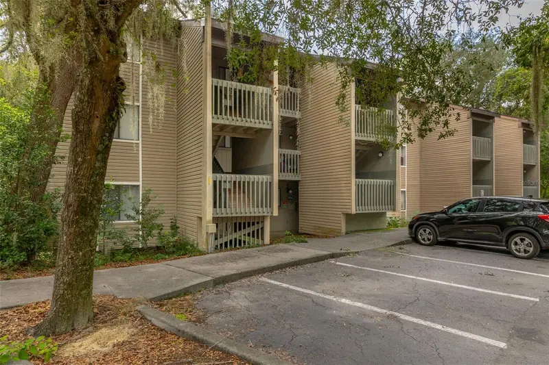 83 Se 16th Ave #E202, FL